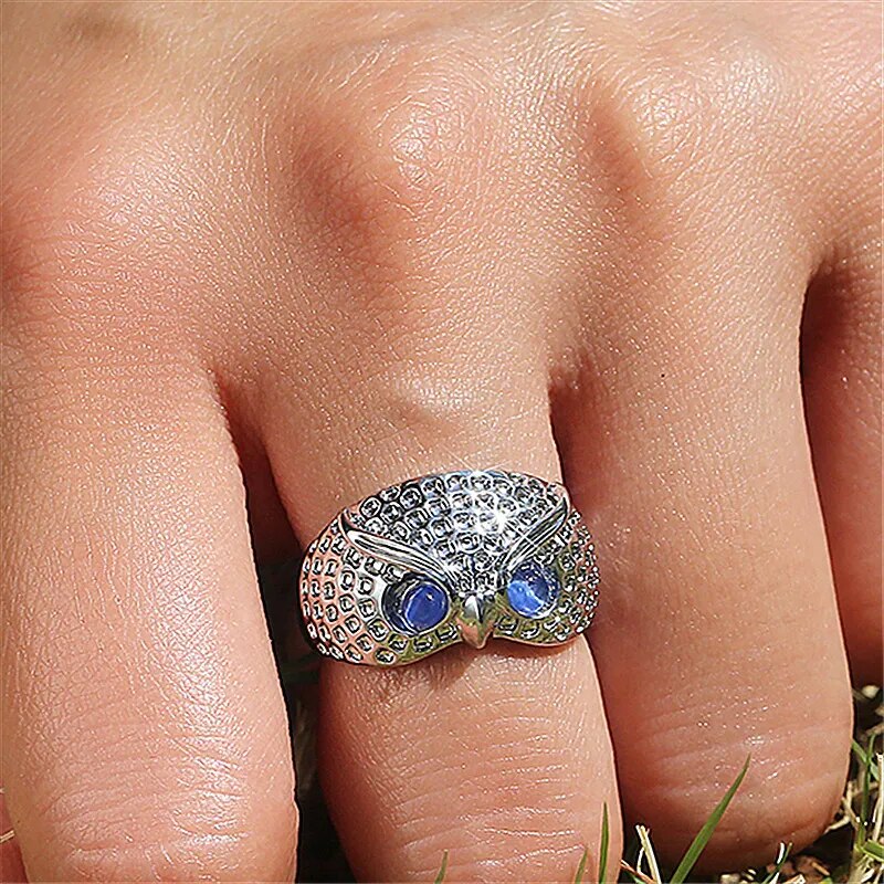 Owl Rhinestone Ring Blue Eyes