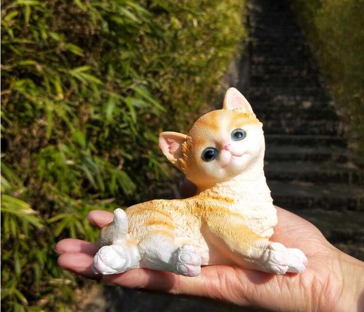 Cat Resin Sculpture Figurine Decoration