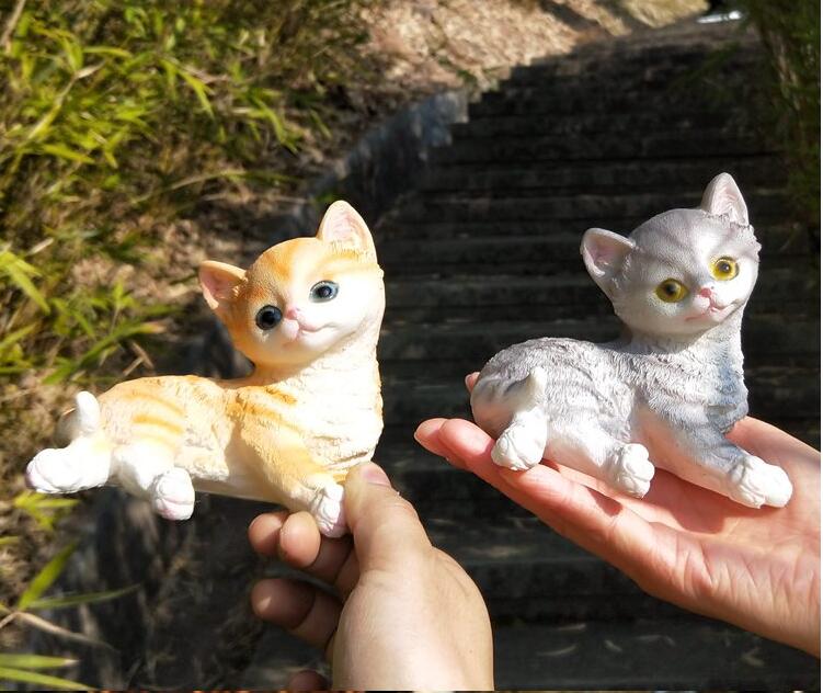 Cat Resin Sculpture Figurine Decoration