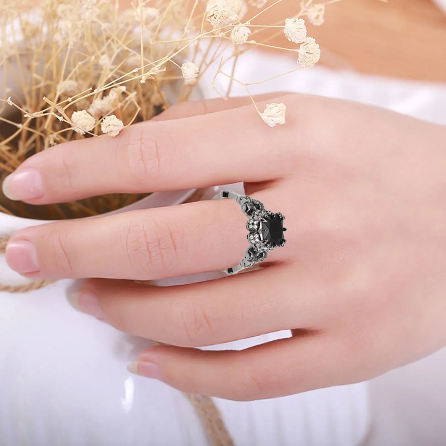 Skull Rings Black Zircon