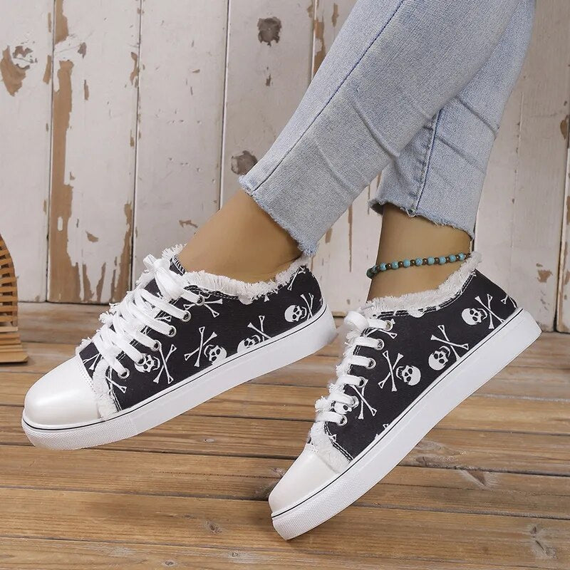 Skull Canvas Flat Sneakers Sports Shoes