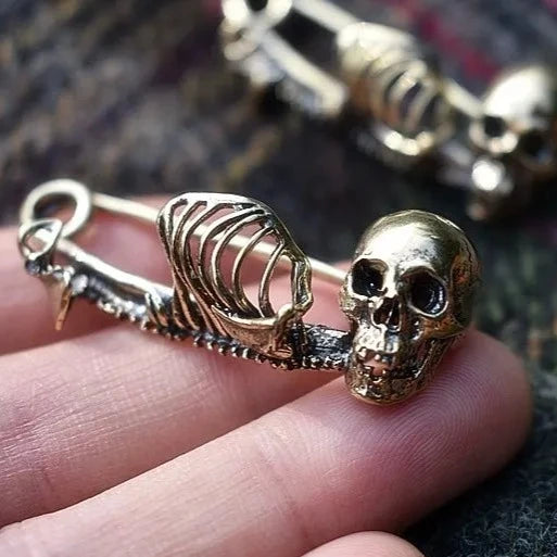 Skull Brooches Scarves