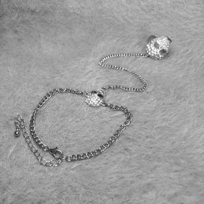 Bracelets Hand Chains Linked Ring Skull