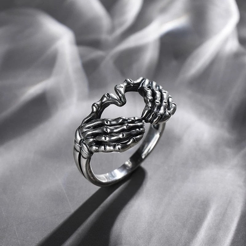 Retro Skull Hand With Heart-shaped Ring