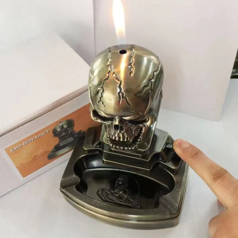 2-In-1 Skull Lighter Ashtray Set