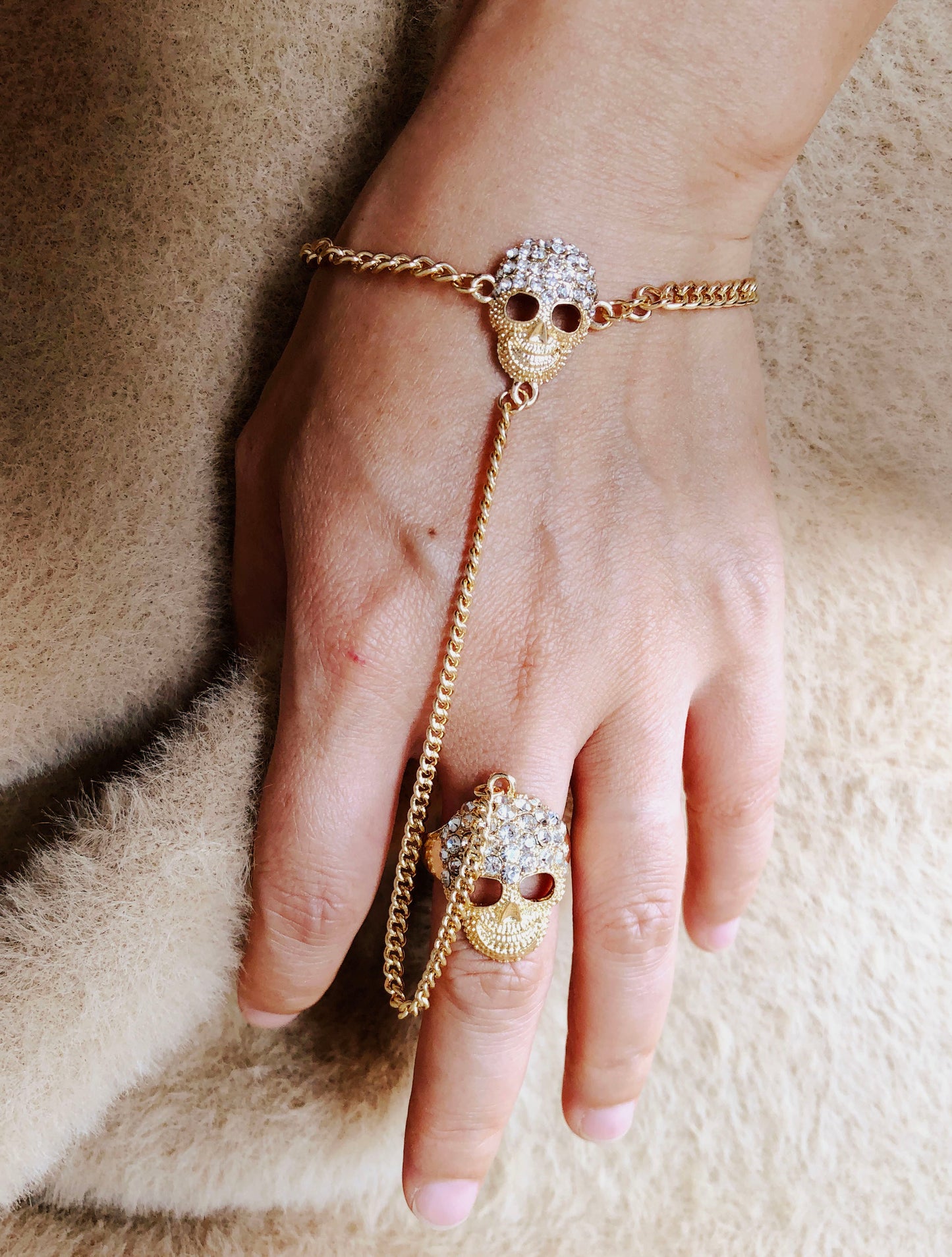 Bracelets Hand Chains Linked Ring Skull