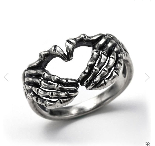 Retro Skull Hand With Heart-shaped Ring