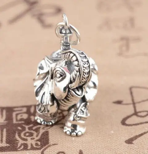 Elephant  Exquisite Silver Carving Animal Small Pendant Statues