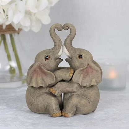 Elephant Couple Love Hugging Statue Resin Crafts Cuddling Figurine