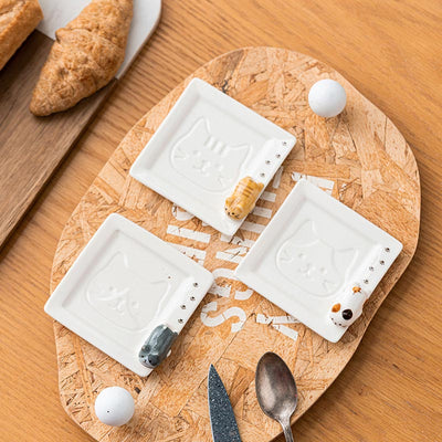 Small Ceramic Plate With Cute Cat Shaped Condiments