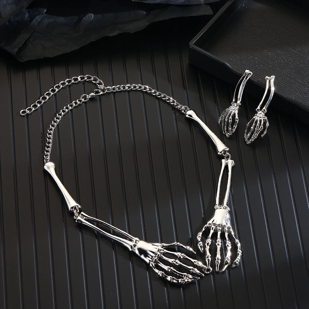 Skull Gothic Metal Retro Hand Neck Chain Necklace And Earring Set