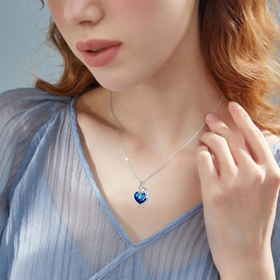 Cat Pendant Heart Shaped Crystal Necklace