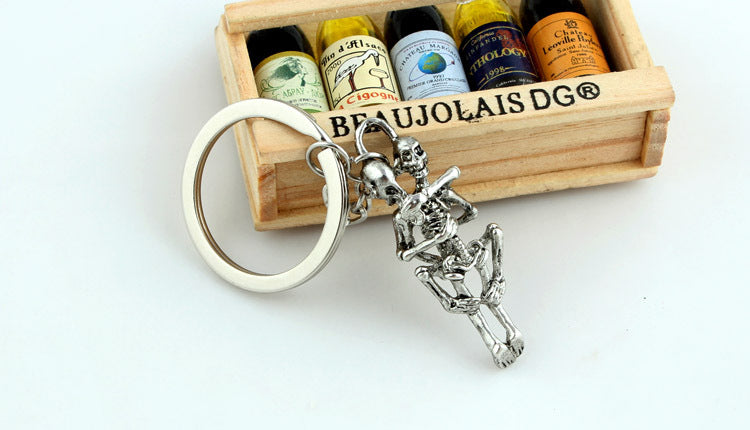 Badass Skeleton Couple Hug KeyChain