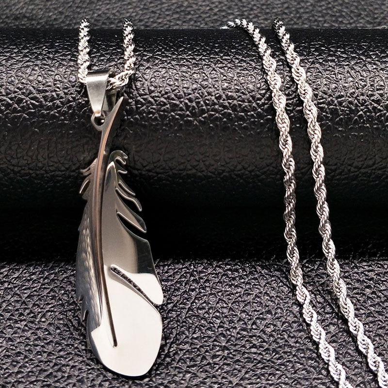 Beautiful Native Indian Feather Necklace