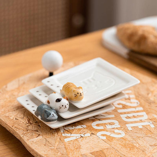 Small Ceramic Plate With Cute Cat Shaped Condiments