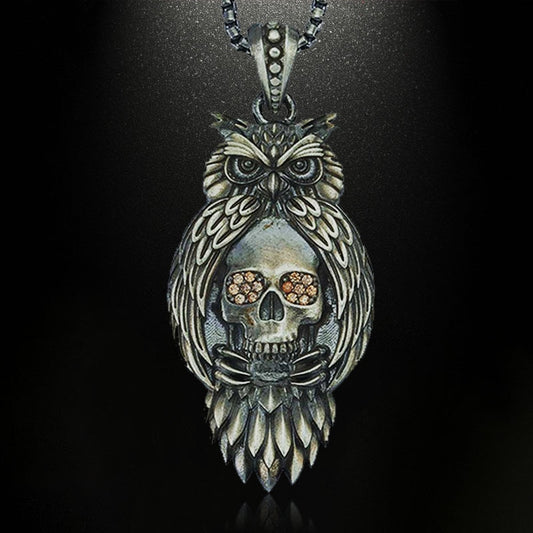 Owl Hug Skull Necklace